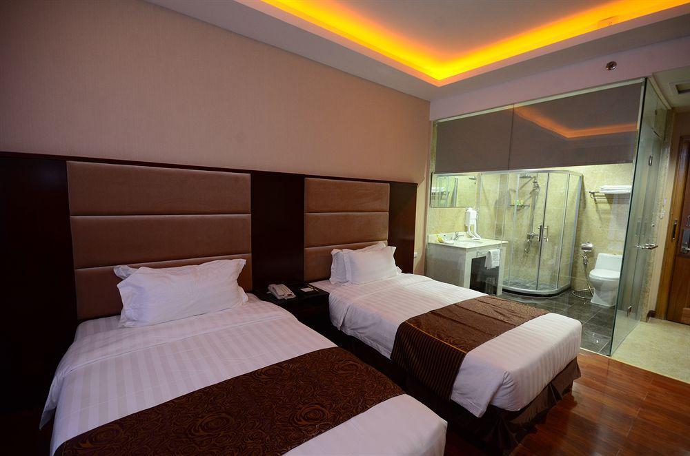 Sunlight Hotel Puerto Princesa Exteriör bild